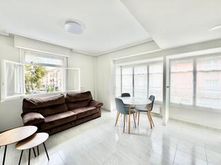 Miete Etagenwohnung  Bueno monreal kalea