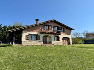 Xalet  Barrio hilerri zahar