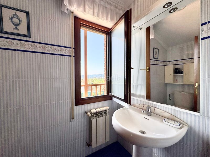 Foto 52279fa4-27c1-44e1-8ce7-6913e5b6a85b. Xalet amb aparcament a Zigoitia