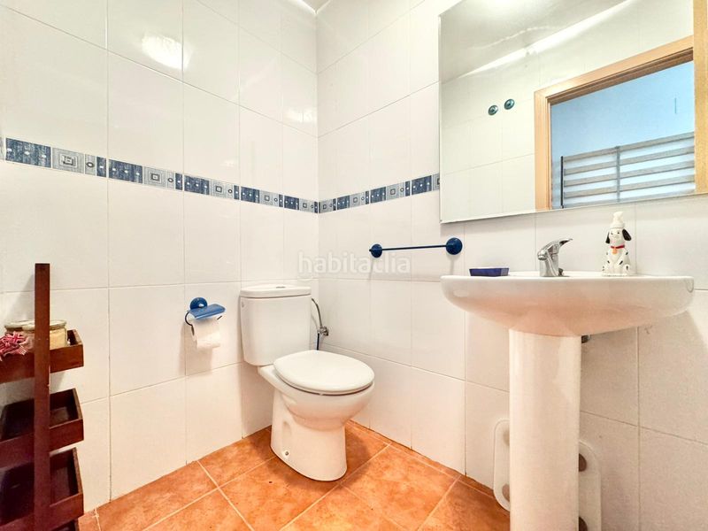 Foto e8c4848f-2272-4bfc-9e6a-34cbc3f7b1aa. Casa adossada amb aparcament a Anguciana