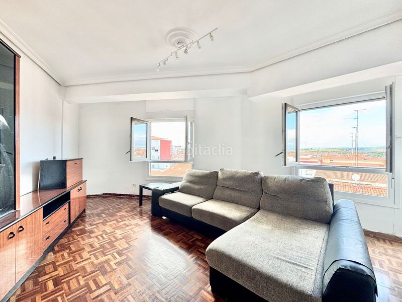 Foto e662b265-7f07-4302-9ca8-f1eddff71452. Flat in Centro Miranda de Ebro