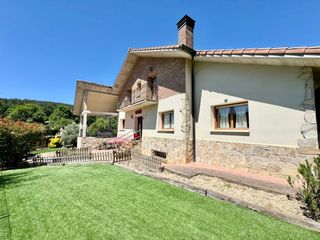 Chalet  Errepide nagusia
