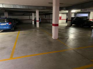 Autoparkplatz  Nazio batuen hiribidea
