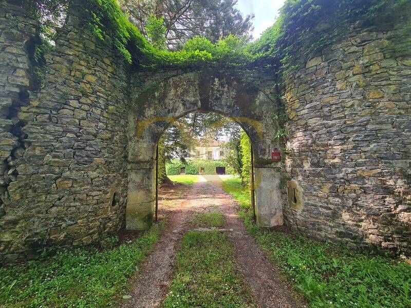 Foto b56aa710-0d4a-41ee-a2ad-e3b8028bfe7d. Casa a Piloña