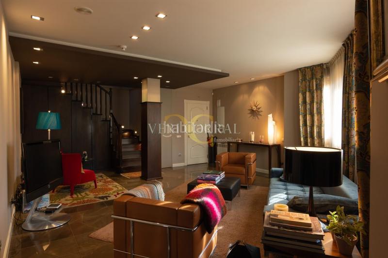 Foto 53488602-4ee6-4504-a4b1-9cc3d5530a02. Zweistöckige wohnung mit heizung parking in Parque San Francisco - Uría Oviedo