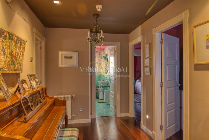 Foto f21156e7-02d1-44f3-b9d6-d5c46efb22c0. Zweistöckige wohnung mit heizung parking in Parque San Francisco - Uría Oviedo