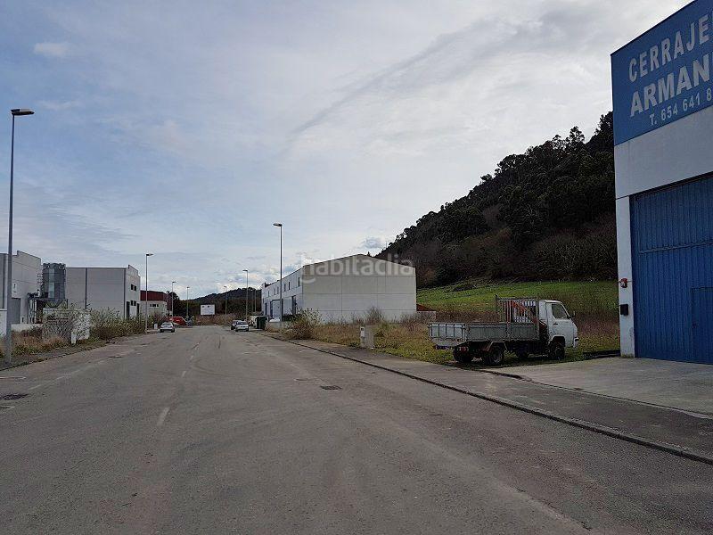 Foto fbe31120-0450-40e5-910c-daeed18bffa7. Solar industrial parcela en el polígono industrial de piñeres. en Llanes