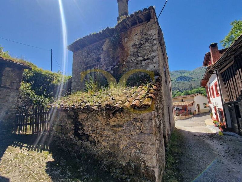 Foto 76eb1b04-b4d6-4285-a7c0-8920f205e76e. Casa a Cué-San Roque-Andrín Llanes