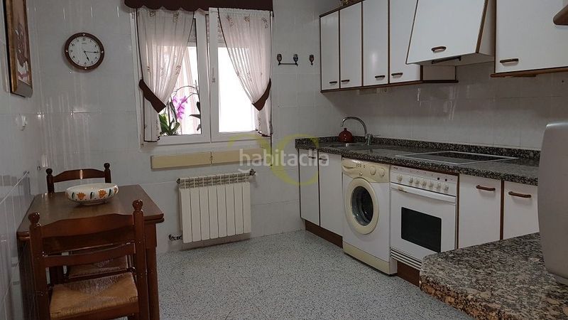 Foto 2d796a31-dc63-4ed3-8338-f194f7185b0d. Local comercial a Cabrales