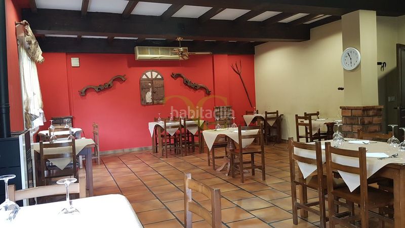 Foto aa3f684a-fa93-45eb-beb2-9ac725a21e44. Local comercial a Cabrales