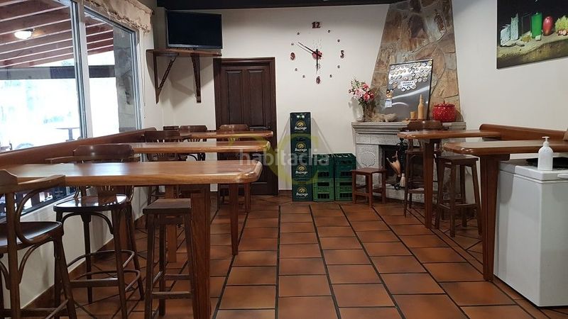 Foto adf8b69e-1f6e-49b8-8dac-04715b2889b9. Local comercial a Cabrales