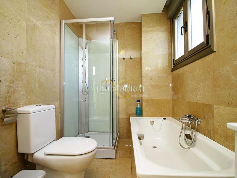 Foto 267baef6-4fe1-4866-850b-b442d7023e28. Chalet magnífico chalet en Somió. en Somió Gijón