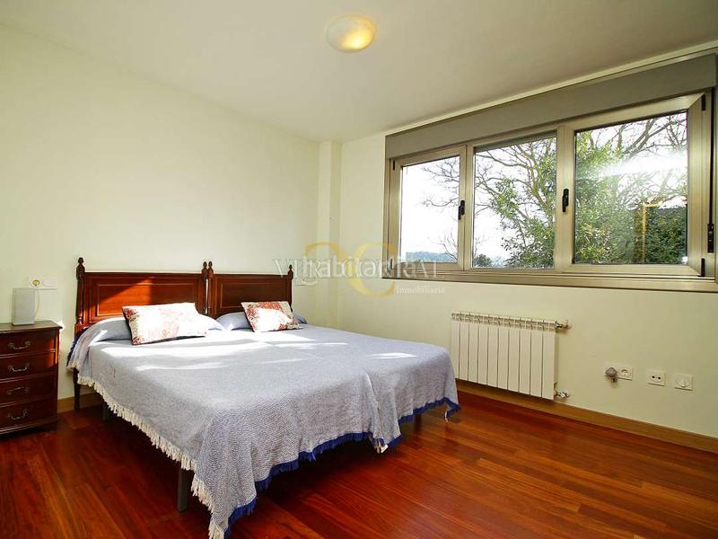 Foto 50fcabfe-8b21-41e7-97ce-f1b735a26fcb. Chalet magnífico chalet en Somió. en Somió Gijón