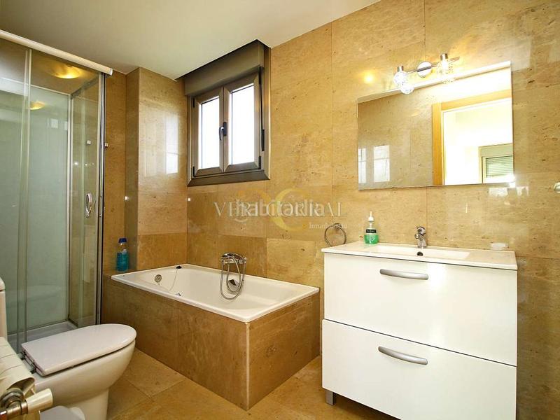 Foto d7e689aa-e265-4b11-ab1d-f6f2a4a78e57. Chalet magnífico chalet en Somió. en Somió Gijón