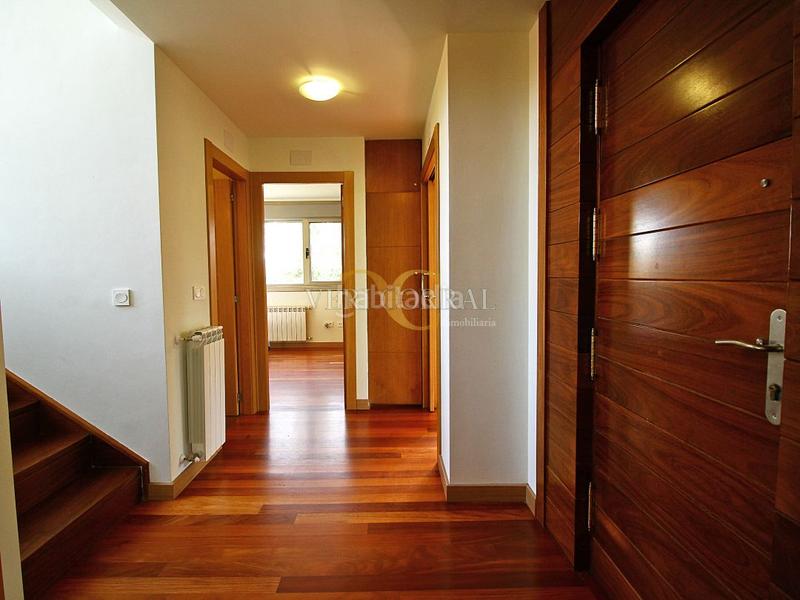 Foto e3922f71-a6fb-4ed8-93e7-82838c9cedf9. Chalet magnífico chalet en Somió. en Somió Gijón