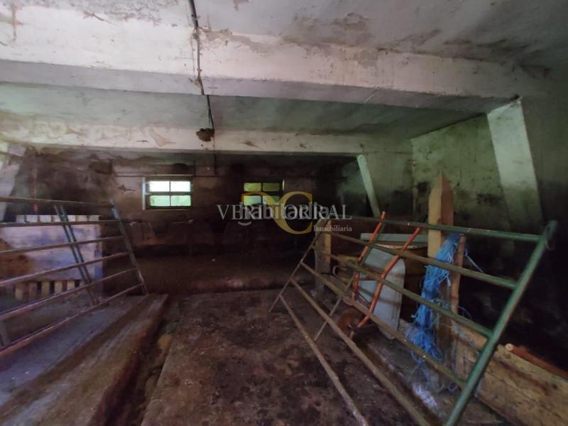 Foto 1cefcb47-bede-4755-94cc-863f9787bb2e. Casa amb aparcament a Parres