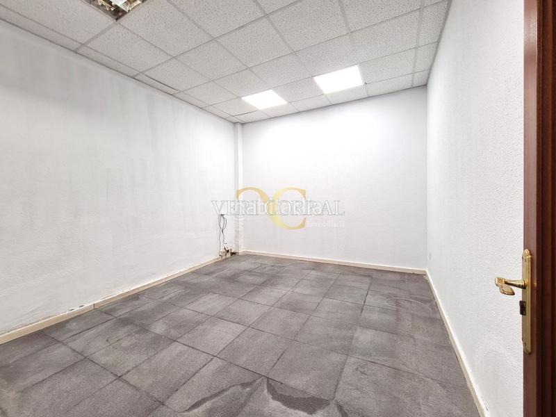 Foto f43d5c24-01c5-4d94-9510-ae05c756c28a. Alquiler local comercial local en alquiler en Laviada. en Gijón