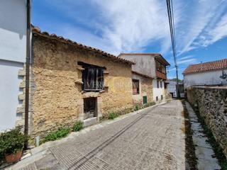 Casa a Ribadedeva. Casa y pajar todo para reformar.