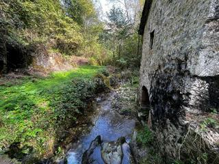 Casa a Cangas de Onís. Molino con más de 5500m de terreno.