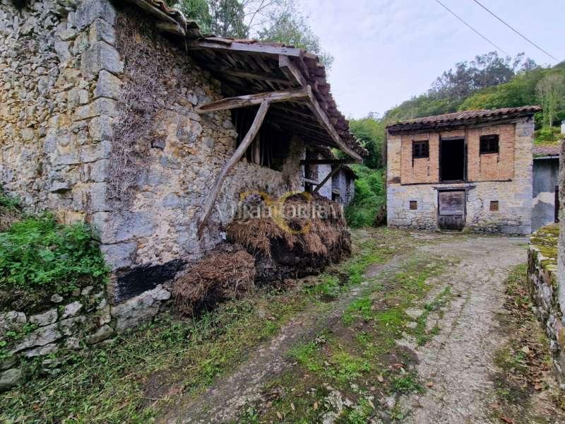 Foto fd901217-65af-42c6-83de-cafbdb43f469. Casa amb calefacció aparcament a Cué-San Roque-Andrín Llanes