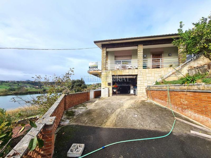 Foto ad04d79d-4c2b-4f18-8303-4793bb0ee45b. Casa amb calefacció aparcament a Ribadesella