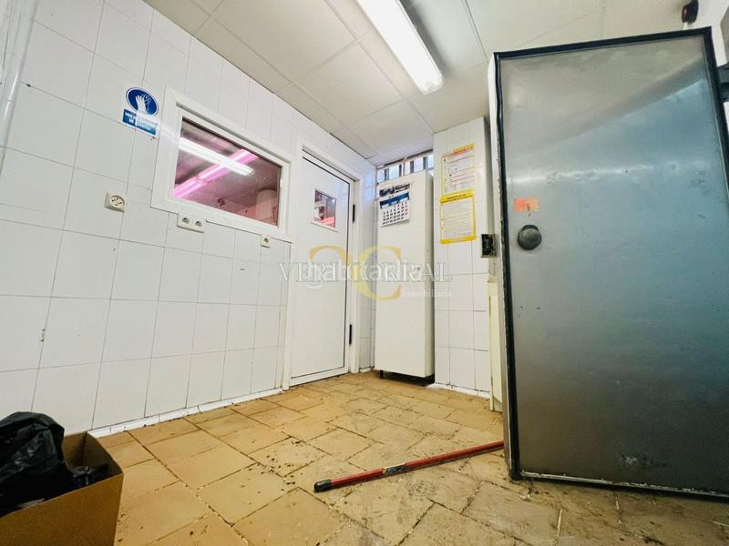 Foto afc61458-a86b-4413-9265-6b033f6b3571. Alquiler local comercial  de 500m en el barrio dEl Natahoyo. en Gijón