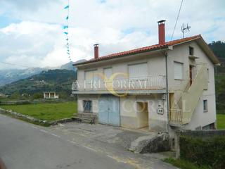 Casa  Robrigero. Casa en la tranquilidad del pueblo de robriguero.