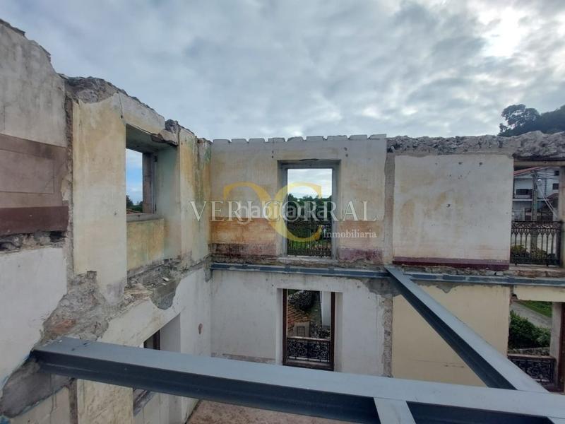 Foto faf2d702-9ee4-4dc6-9c4b-64932e54e859. Casa gran casa en rehabilitación para apartamentos turísticos junto a la playa. en Llanes