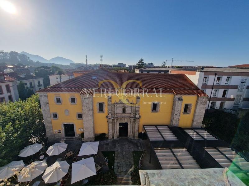 Foto e1fdbf0c-0fa0-4e7a-81ea-990308989d1e. Ático  único en el centro . en Llanes pueblo Llanes