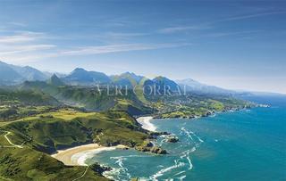 Xalet  Niembru. Estrene este fantástico chalet junto a las playas de torimbia y
