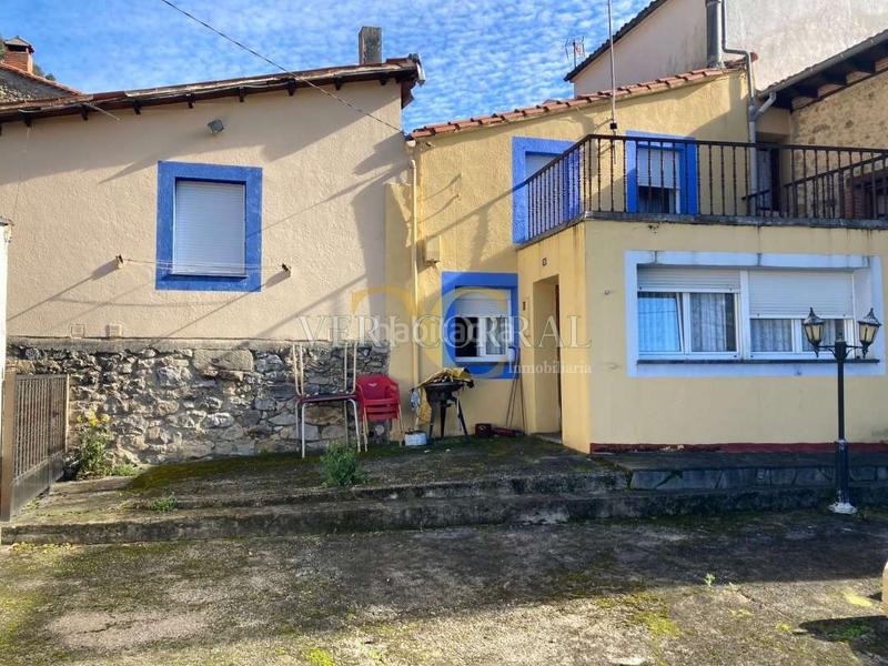 Foto a634a1ee-ce96-4449-9677-5affcf79a408. Casa amb calefacció a Peñamellera Baja