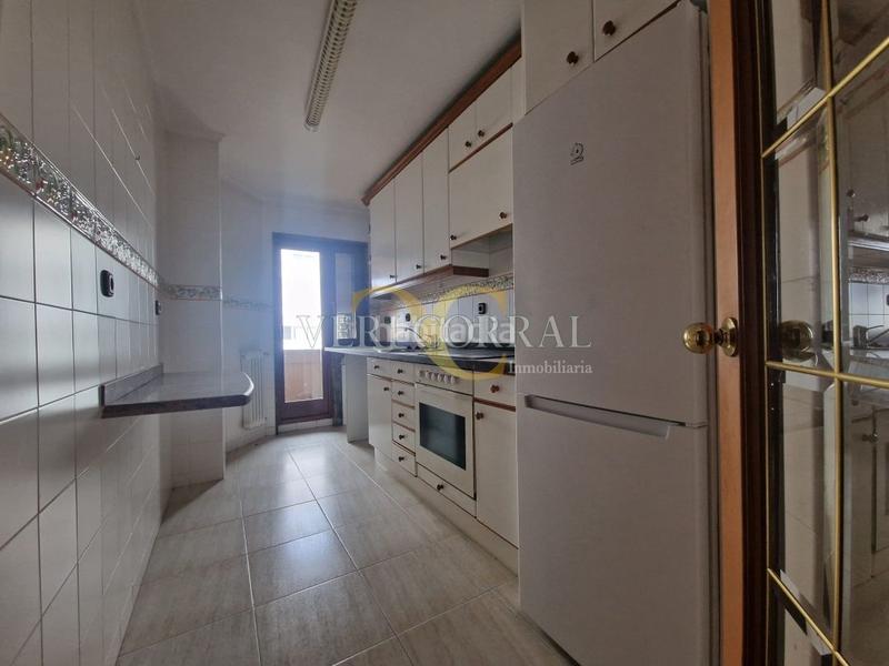 Foto c4b62fac-6d80-4e77-bd0d-19053b2f94b4. Flat with heating pool in Llanes pueblo Llanes