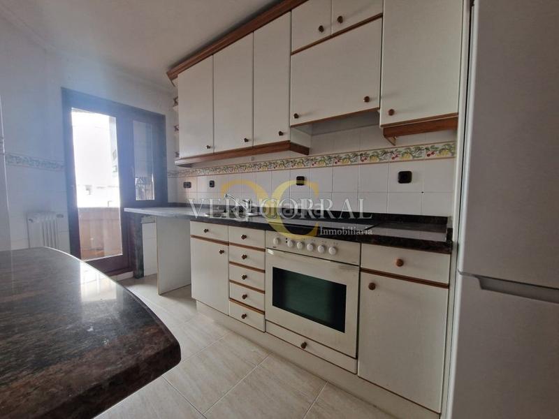 Foto cf96f19c-230b-4720-bc6d-db18fc5981e3. Flat with heating pool in Llanes pueblo Llanes