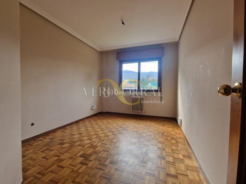 Foto f31e291b-6e23-452d-ad00-ec99b12006e5. Flat with heating pool in Llanes pueblo Llanes