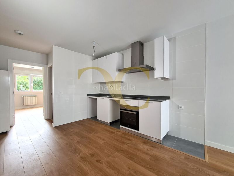 Foto 388632dc-6f6f-4212-b8c0-120338673a0e. Apartament amb calefacció aparcament a Tremañes Gijón