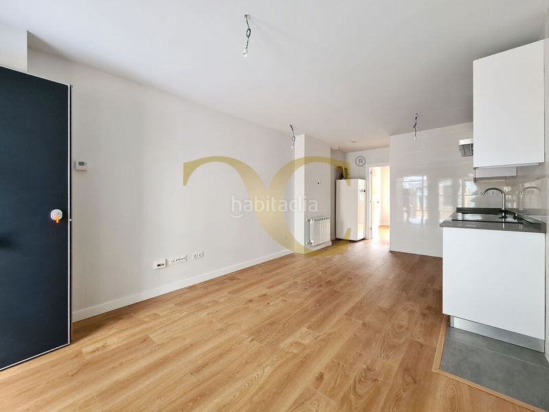 Foto e7d2b38c-8c33-4123-8d9c-1cce6283156a. Apartament amb calefacció aparcament a Tremañes Gijón