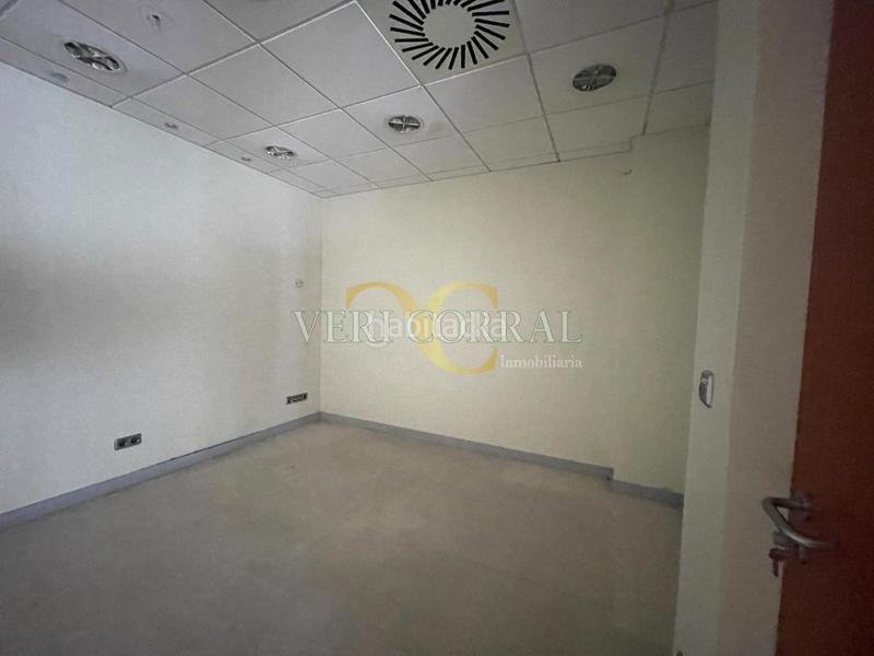 Foto 9799e96b-a33b-4d01-8818-c84ac22aede9. Rent business premise in Buenavista Oviedo