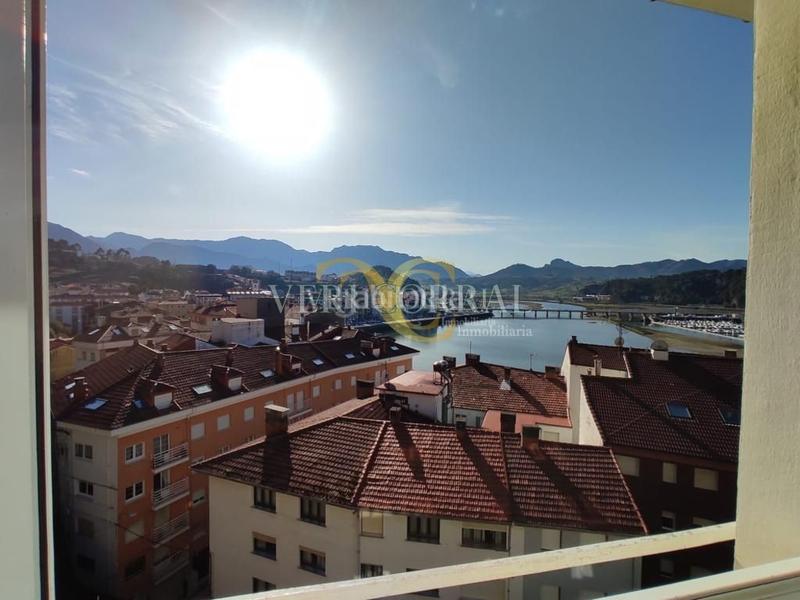 Foto 4cc71451-1513-47ab-8ee6-45777e95902e. Édifice dans Ribadesella