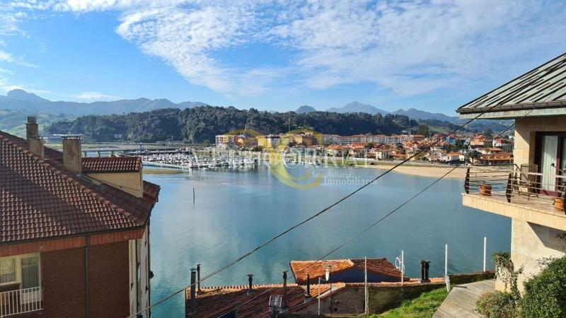 Foto f6078012-66c8-47f2-8623-9247d50196d2. Édifice dans Ribadesella