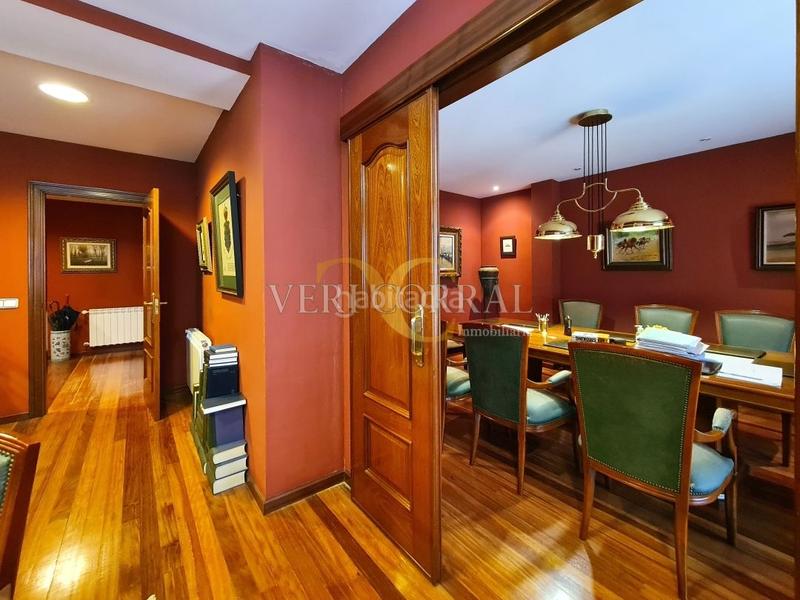 Foto adde0cf9-7592-4ecf-9995-d2d0ed82bf19. Piso  señorial en el centro . en Salesas - Foncalada - Campoamor Oviedo