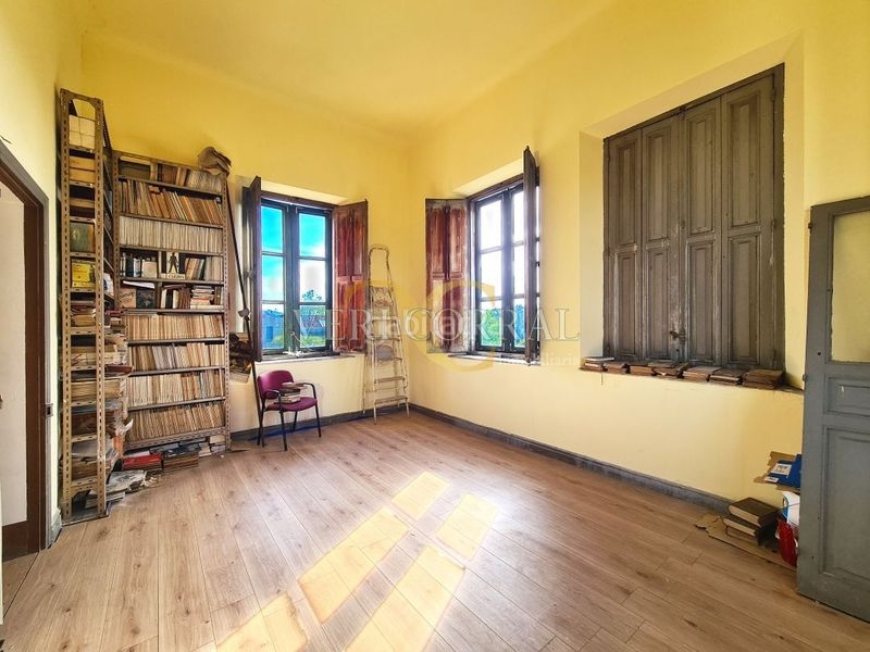 Foto 372899dc-4ac8-449f-94a2-2c7ab65ef6c8. Casa amb aparcament a La Guía Gijón