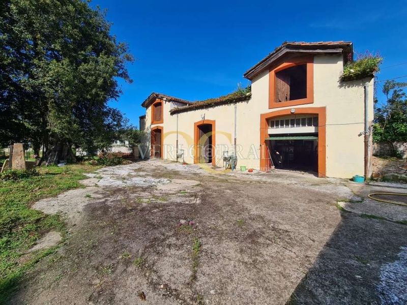 Foto 58d3dbca-fa60-4584-ba3e-b67e9819c98a. Casa amb aparcament a La Guía Gijón