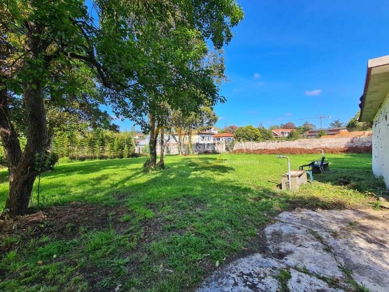 Foto 881eecd4-2f3b-493f-8d16-2c30a997dba9. Casa amb aparcament a La Guía Gijón