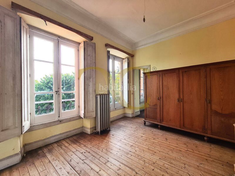 Foto 8a23e173-d3aa-4b00-8025-2253495f1474. Casa amb aparcament a La Guía Gijón