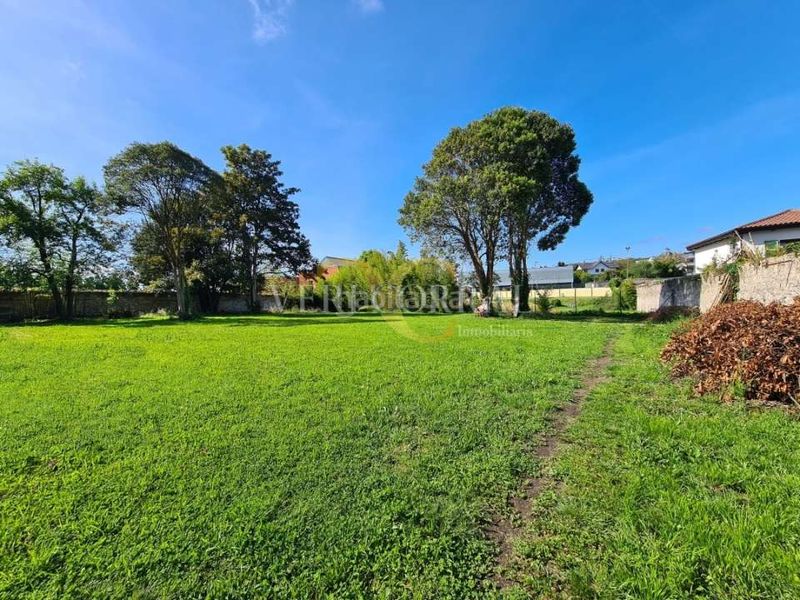 Foto 945ec031-a4f9-40af-9670-766439c28546. Casa amb aparcament a La Guía Gijón