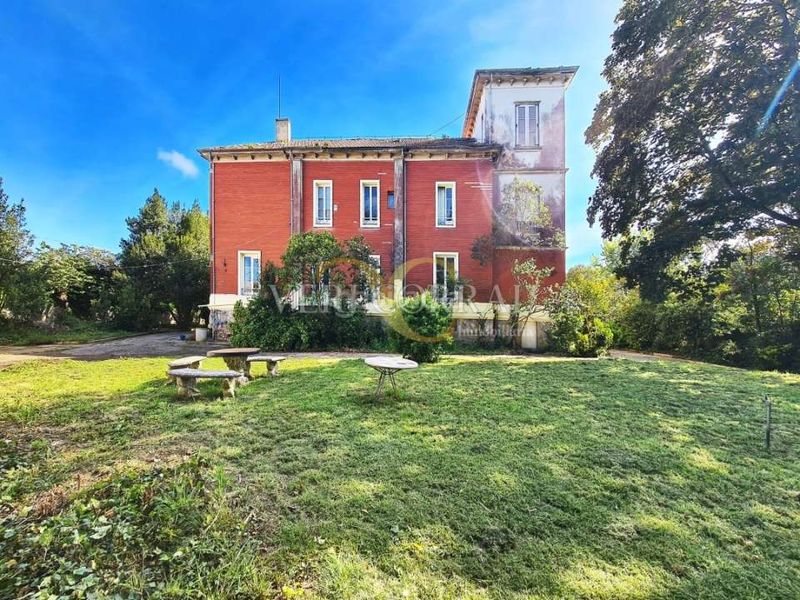 Foto c6678e50-94fe-44dc-b3b2-9f9471920702. Casa amb aparcament a La Guía Gijón