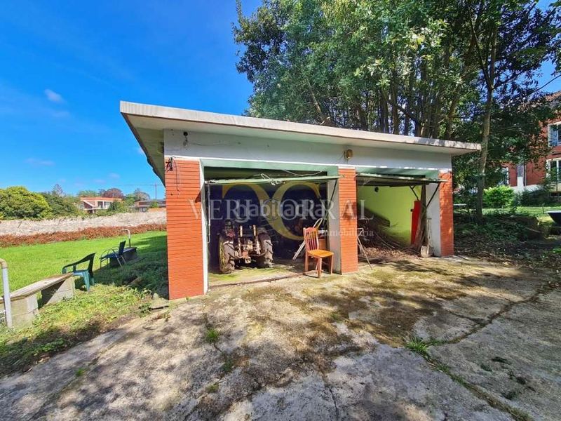 Foto d237d4ea-f104-4bd8-b243-ec8ab230454b. Casa amb aparcament a La Guía Gijón