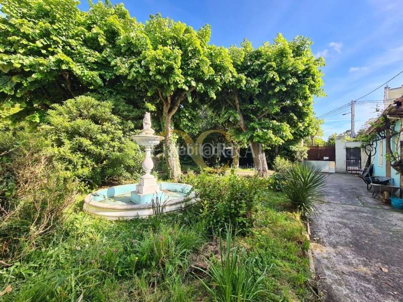 Foto d8258895-f360-4d3b-9d89-8d58f89a0cd6. Casa amb aparcament a La Guía Gijón