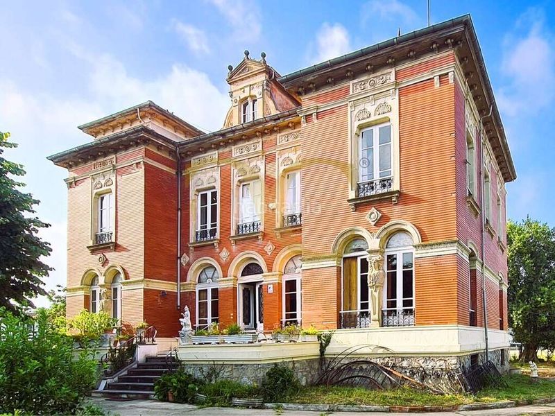 Foto df6f7947-8d97-45f9-938e-e1bd1bcd214c. Casa amb aparcament a La Guía Gijón