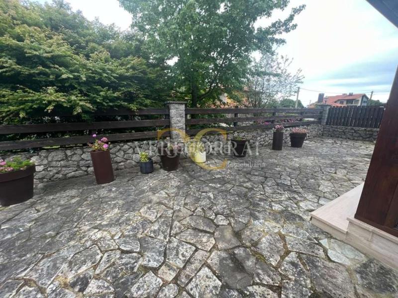 Foto 5d3e9615-a39a-4ca6-81fd-5ee6e947e5aa. Xalet amb calefacció aparcament piscina a Llanes pueblo Llanes